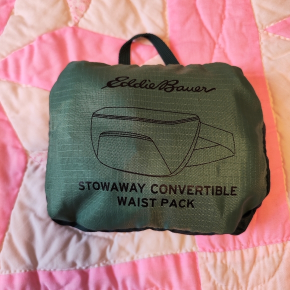 Eddie Bauer Stowaway convertible waist pack - Picture 2 of 2